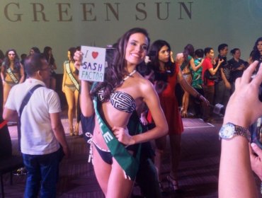 Miss Chile recibe reconocimiento en certamen de belleza Miss Earth 2014