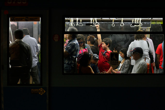 En imágenes: El día después del colapso del Metro de Santiago