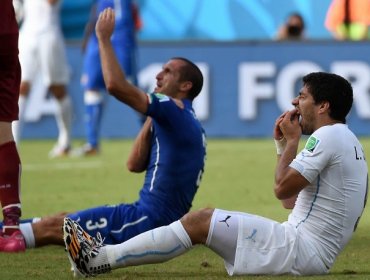 Luis Suárez confesó recibir ayuda psicológica luego de morder a Giorgio Chiellini