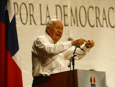 Ricardo Lagos y su posible vuelta a la presidencia "Hay que mirar el Carnet"