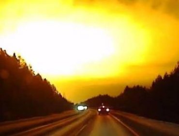 Video: Misterioso fenómeno que iluminó los cielos de Rusia causan impacto en la web