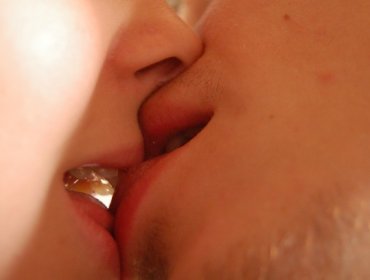 Cuanto más se besa una pareja, más similares se hacen entre ellos