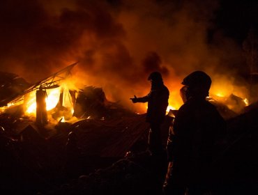 Dantesco incendio destruyó 40 casas en Antofagasta