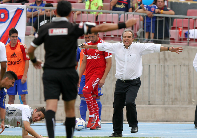 Universidad de Chile empató con Barnechea y pone en duda su liderazgo