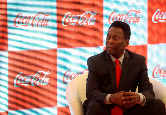 Pelé se encuentra hospitalizado por infección urinaria