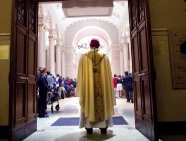 Tres curas españoles fueron detenidos por abusos sexuales a menor