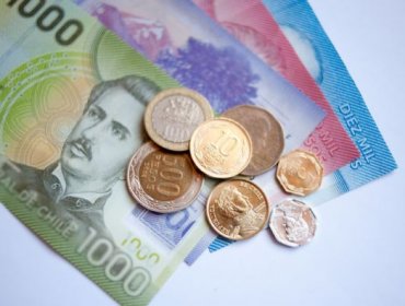 El peso chileno se deprecia un 0,52 % frente al dólar