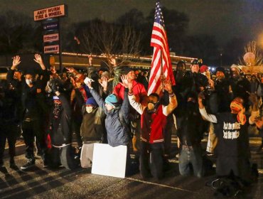 Obama: "no hay excusa" ante los "actos destructivos" en Ferguson