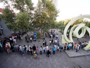 Usuarios del registro civil se quejan de las largas filas que deja la jornada de paralización de la ANEF