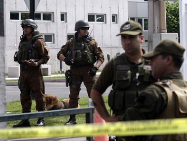 Carabineros controló supuesto artefacto explosivo dejado en Barrio Yungay donde murió Landskron