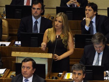 Eyzaguirre tras interpelación: “Lo que importa es explicarle a la gente lo mejor posible las cosas”
