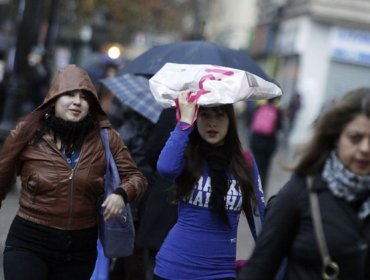 Bajas temperaturas y chubascos afectarán este fin de semana a zona central del país