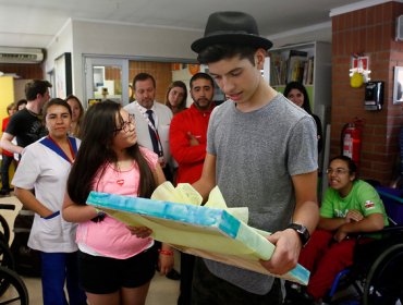 Con nueva imagen: Matt Hunter regresa a Chile para ser parte de la Teletón