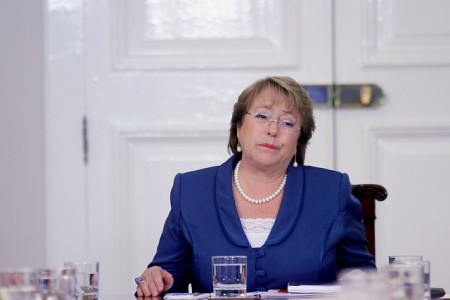 Encuesta Adimark: Aprobación de Bachelet llega a 42%, cayendo por quinto mes consecutivo