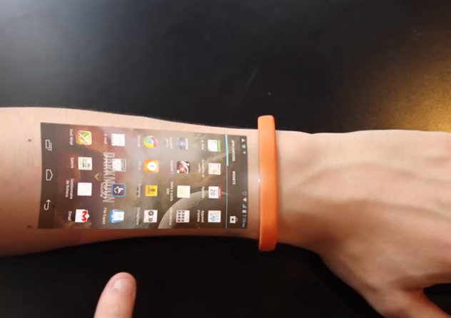 Impresionante: Esta pulsera convierte tu brazo en una tablet