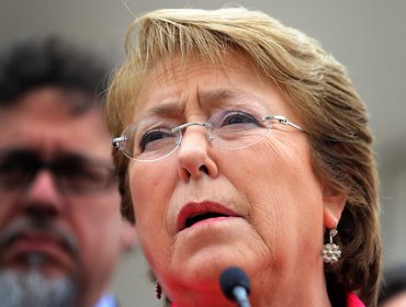 Presidenta Bachelet realizó reunión extraordinaria por baja aprobación