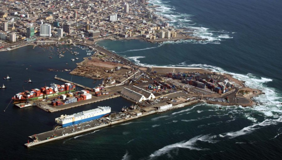 Gobierno destinará fondos para la restauración del puerto de Iquique