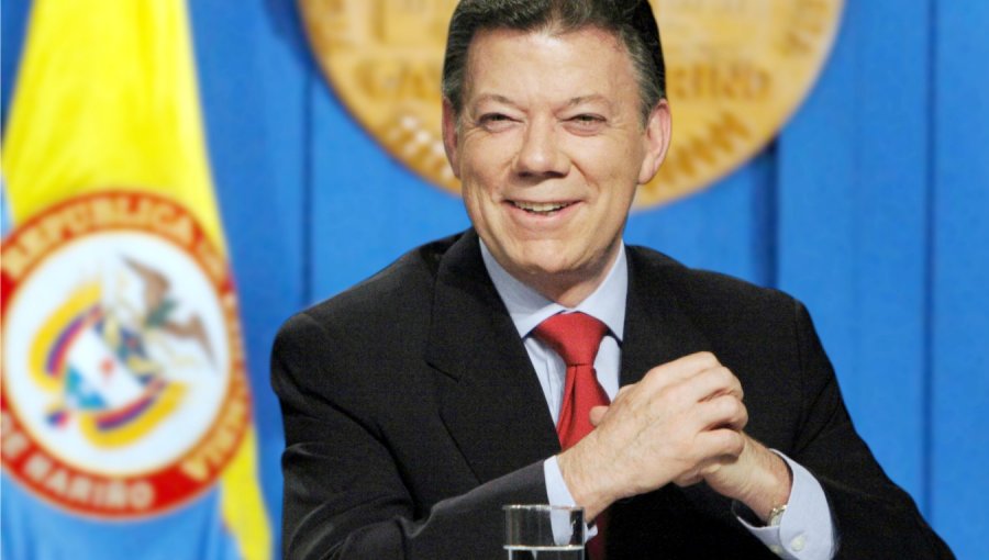 Santos celebra el acuerdo para reanudar los diálogos de paz con las FARC