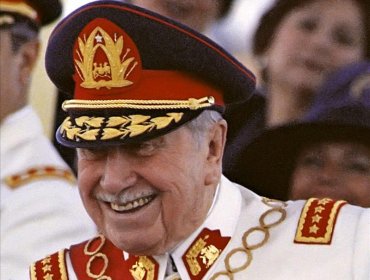 Diputado Ulloa dice que Pinochet fue personaje más importante del siglo XX en Chile