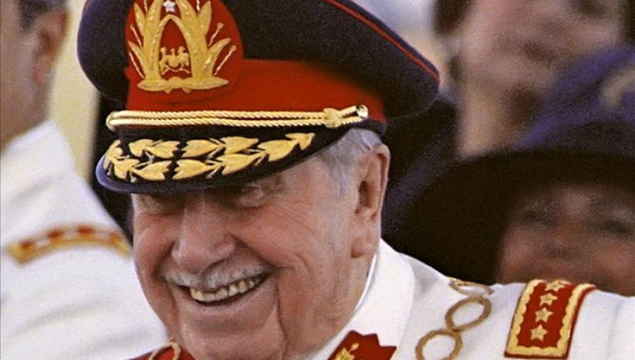 Diputado Ulloa dice que Pinochet fue personaje más importante del siglo XX en Chile