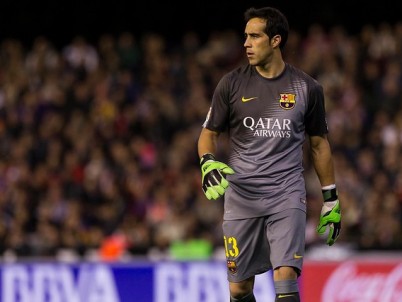 Claudio Bravo puede sumar una nueva marca con el Barcelona