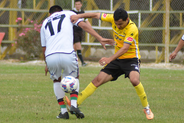 Primera B: San Luis goleó a Lota y duerme puntero