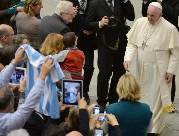 El papa pide "más convergencia internacional" en conflictos en Oriente Medio