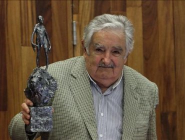 Un Mujica comedido muestra su apoyo a México en este "momento difícil"