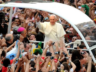 Papa Francisco confirmó visita a América Latina para el año 2015 y comentó situación de Argentina