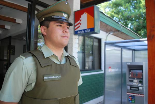 Cajeros automáticos ya funcionan en varias comunas en comisarías de Carabineros