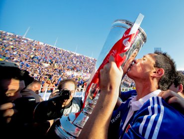 Gustavo Canales: "A los que lleguen a la 'U' no les puede pesar la camiseta"