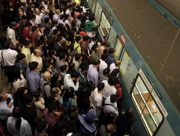 Metro suspende servicio entre estación Los Orientales y Tobalaba de la Línea 4