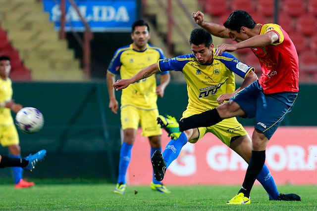 U. Española sufre baja de Marcos González para el pleito ante Wanderers