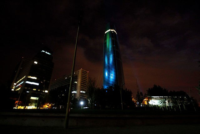 Galería: A días de la navidad el gran mall Costanera Center se llena de colores