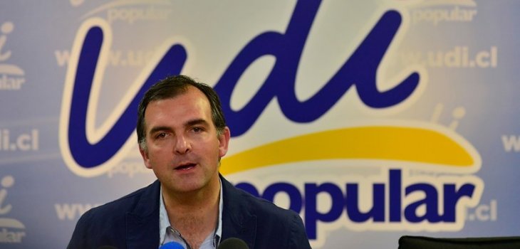 Caso Penta: Presidente de la UDI defiende aportes reservados en medio de cónclave opositor