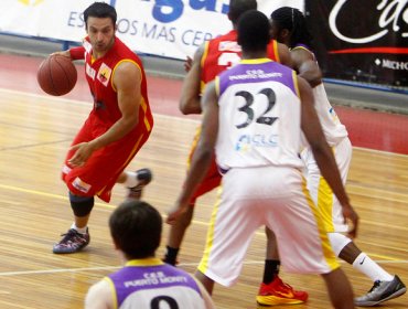 Básquetbol: Español de Talca abusó del débil CEB Puerto Montt