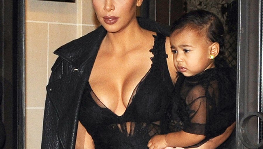 Kim Kardashian gasta 10.000 dólares al mes en tratamientos de belleza para su hija