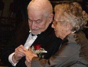 Increíble historia de amor: Ex novios se reencontraron después de 70 años gracias a Facebook y se casaron