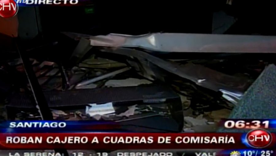 Roban cajero a metros de comisaría en centro de Santiago
