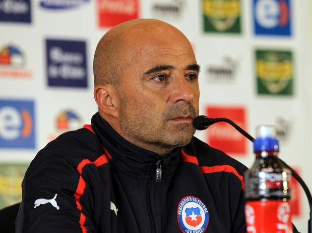 Sampaoli: "Valdivia debería haber jugado contra Brasil”