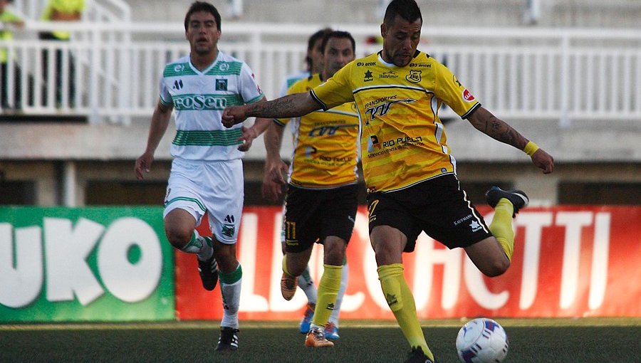 Primera B: San Luis goleó a Temuco y no le pierde pisada a San Felipe