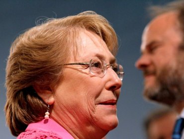 UDI emplazó a Bachelet para que rechace proyecto de reelección presidencial