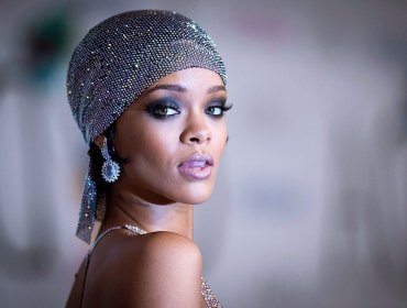 Así luce Rihanna sin maquillaje