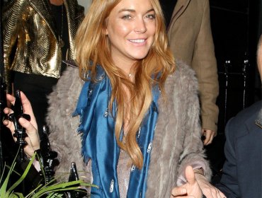 Lindsay Lohan practica 'yoga erótico' para mantenerse en forma