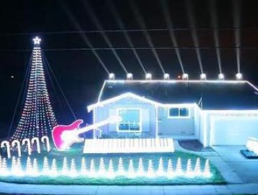 Video: Fanático de Star Wars puso 100 mil luces navideñas en su casa para un increíble espectáculo