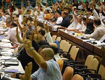 Asamblea de Cuba aprueba por unanimidad normalizar la relación con EE.UU.