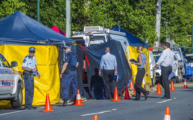 Arrestan a madre de niños hallados muertos en Australia