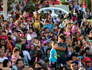 Reno gigante llenó de magia a La Florida en la previa de Navidad