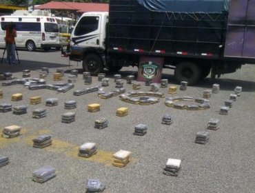 Incautan 394 kilos de cocaína en un camión procedente de Bolivia