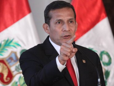 Perú: Humala afronta complejo escenario político mientras economía pierde impulso